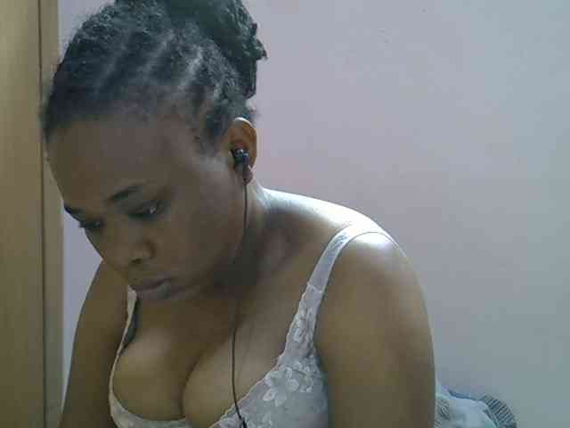 Ebonybootygirl webcam