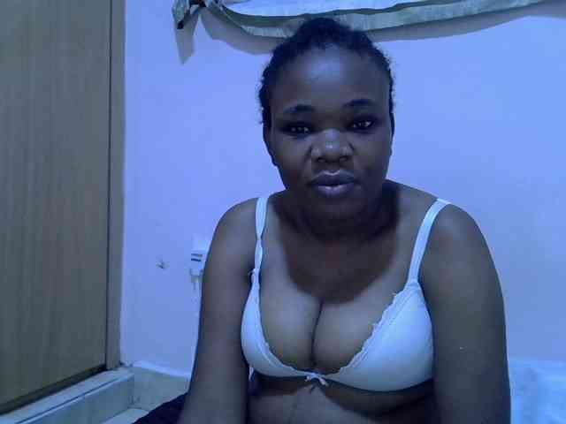 Ebonybootygirl webcam