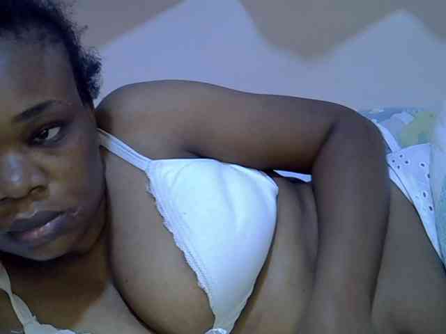 Ebonybootygirl webcam