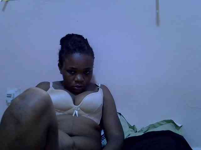 Ebonybootygirl webcam