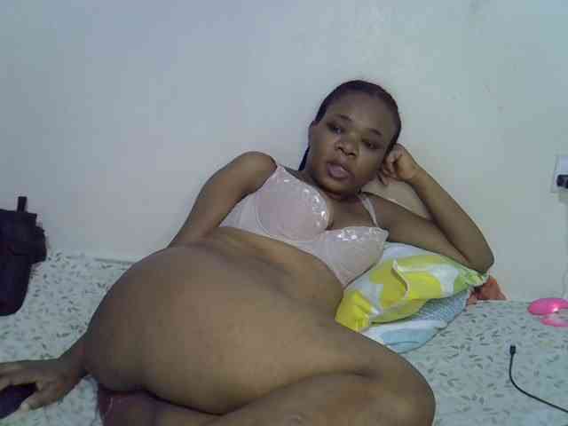 Ebonybootygirl webcam