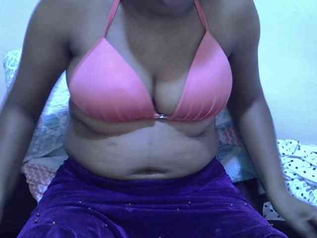 Ebonybootygirl webcam