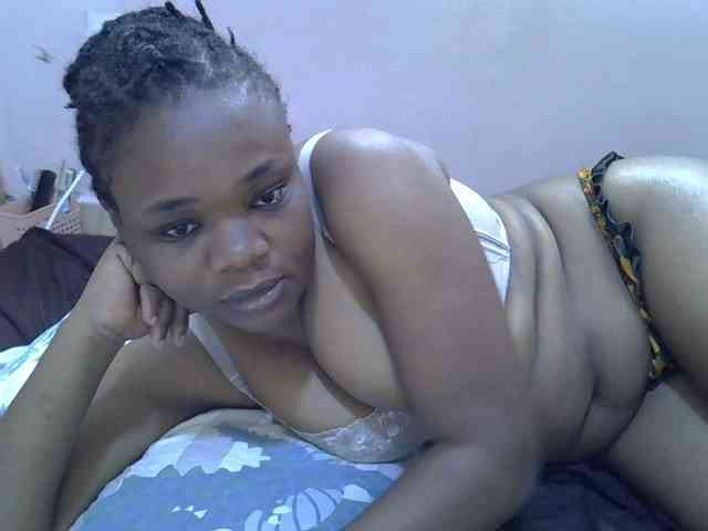 Ebonybootygirl webcam