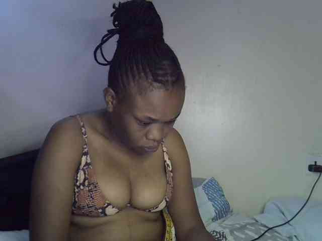 Ebonybootygirl webcam