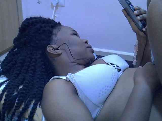 Ebonybootygirl webcam