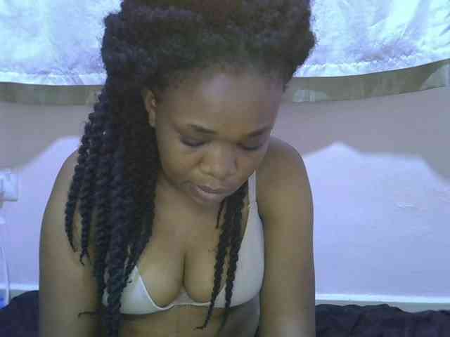 Ebonybootygirl webcam