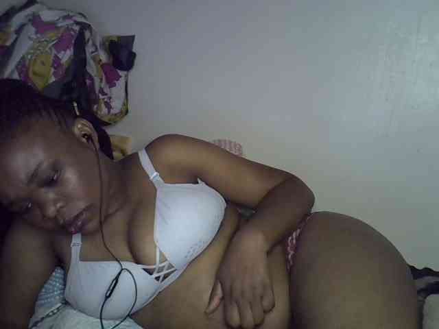 Ebonybootygirl webcam