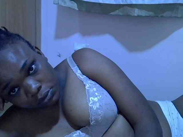 Ebonybootygirl webcam