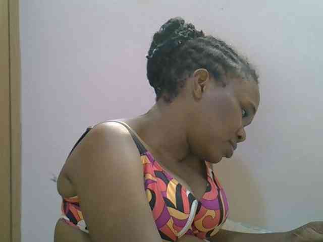 Ebonybootygirl webcam