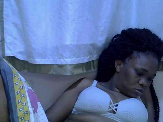 Ebonybootygirl webcam