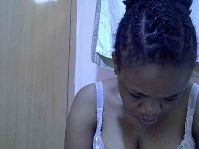 Ebonybootygirl webcam