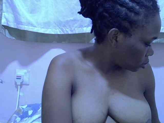 Ebonybootygirl webcam