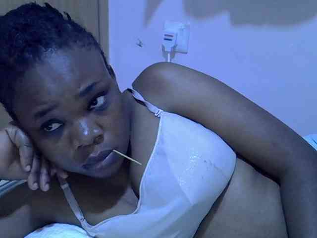 Ebonybootygirl webcam