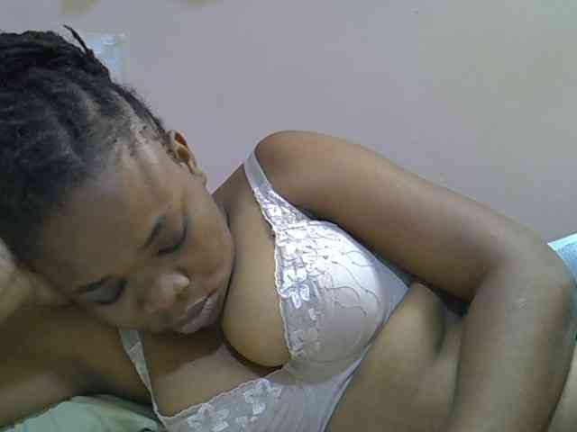 Ebonybootygirl webcam