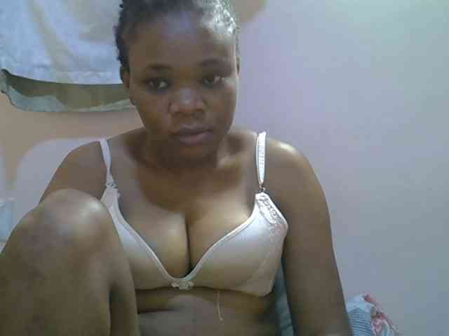 Ebonybootygirl webcam