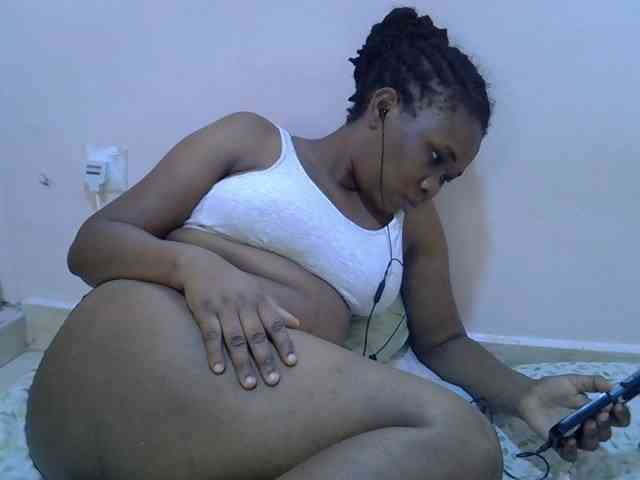 Ebonybootygirl webcam