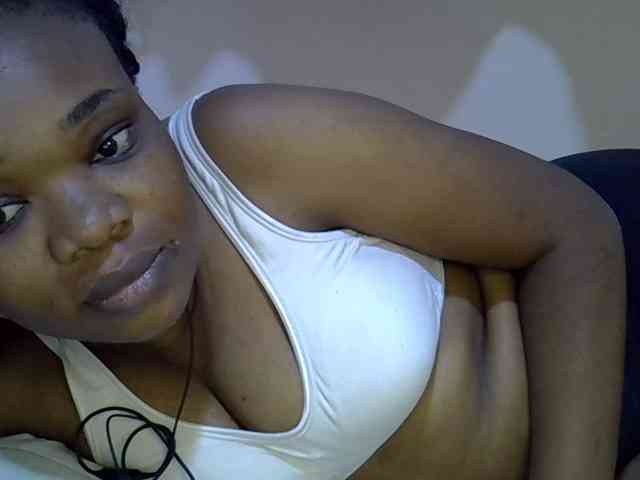 Ebonybootygirl webcam