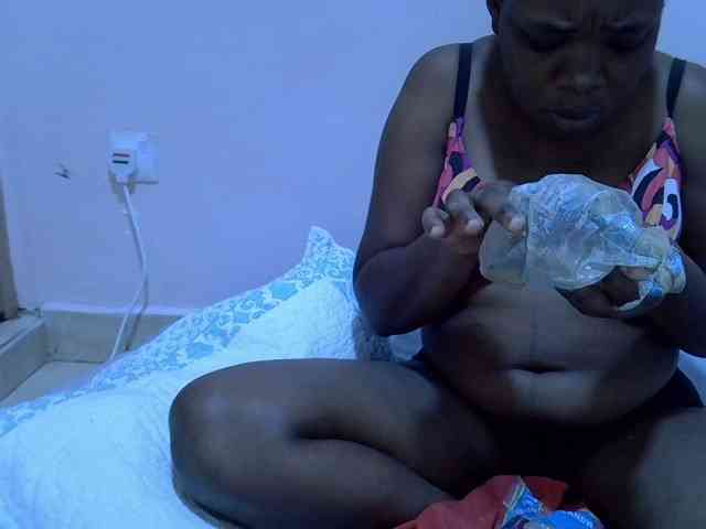 Ebonybootygirl webcam