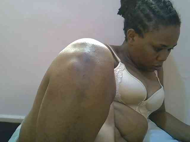 Ebonybootygirl webcam