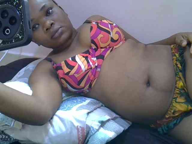 Ebonybootygirl webcam