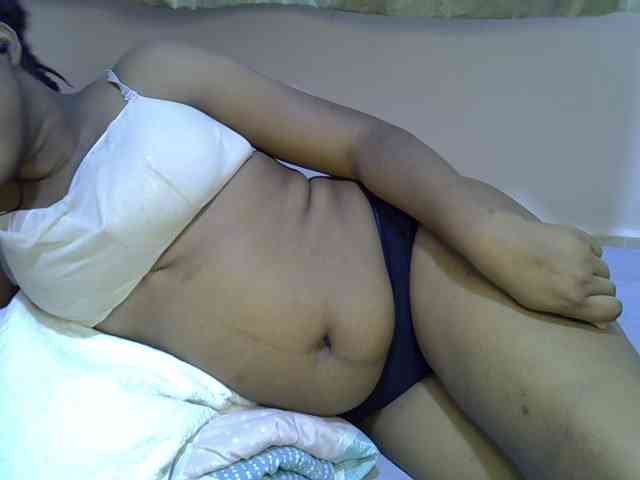 Ebonybootygirl webcam