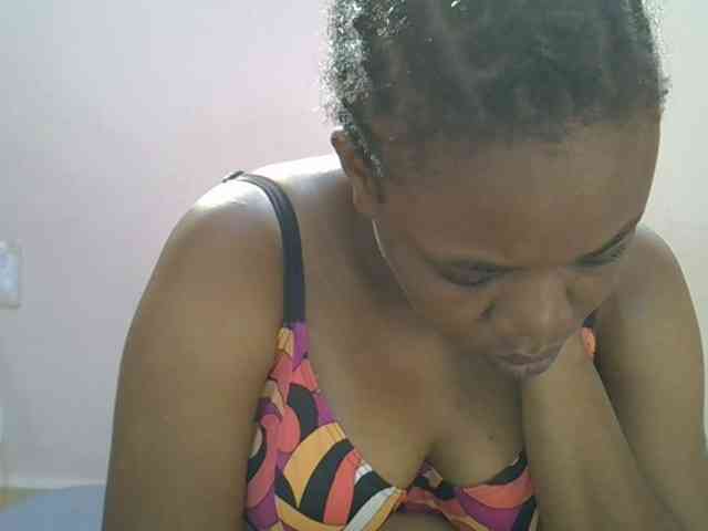 Ebonybootygirl webcam