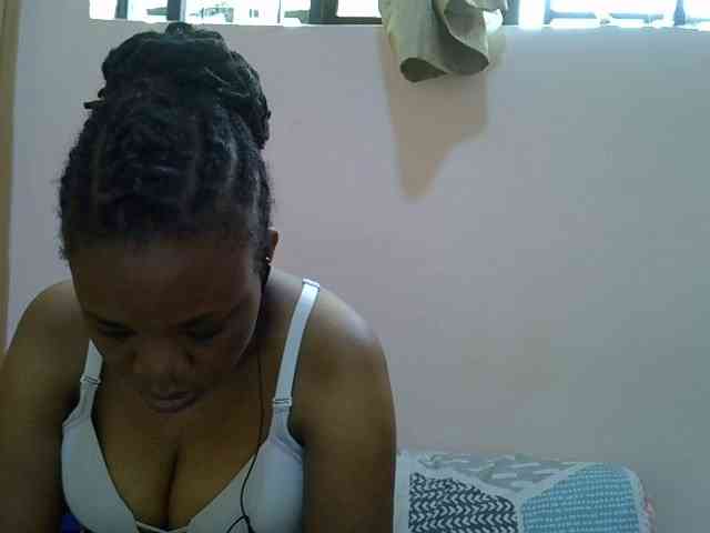 Ebonybootygirl webcam