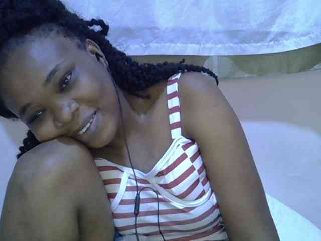 Ebonybootygirl webcam