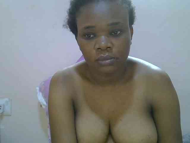 Ebonybootygirl webcam