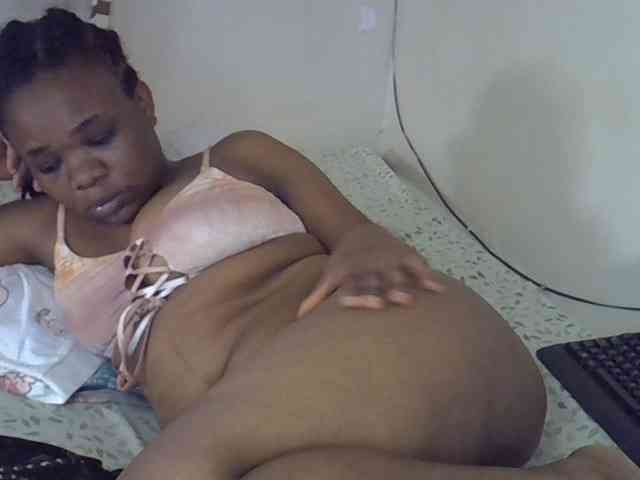 Ebonybootygirl webcam