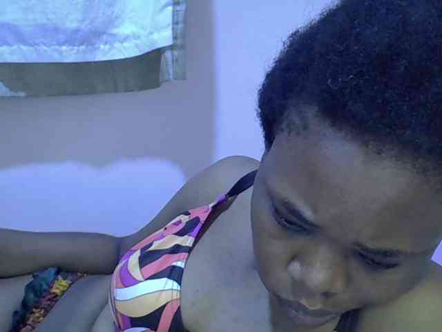 Ebonybootygirl webcam