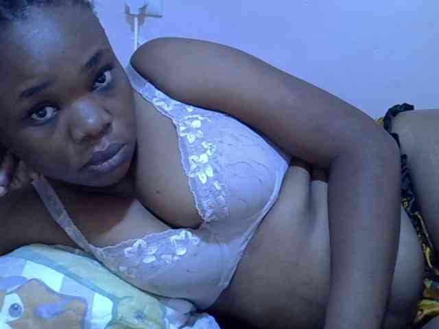 Ebonybootygirl webcam