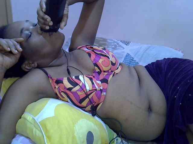 Ebonybootygirl webcam