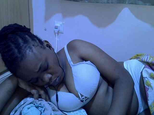 Ebonybootygirl webcam