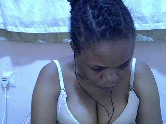 Ebonybootygirl webcam