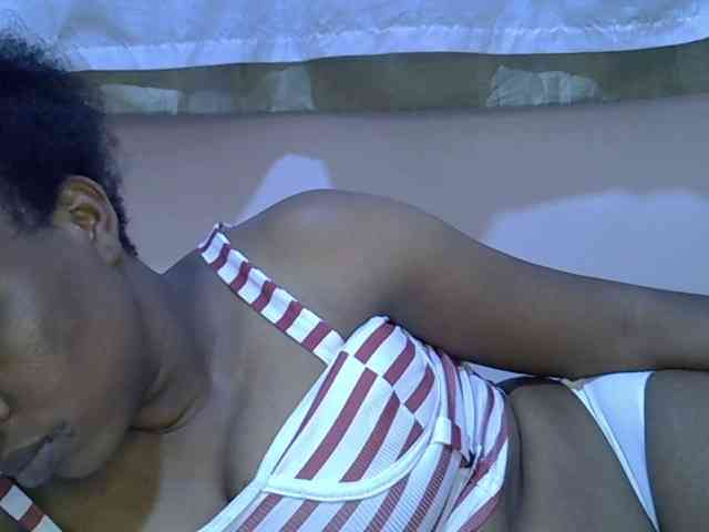 Ebonybootygirl webcam