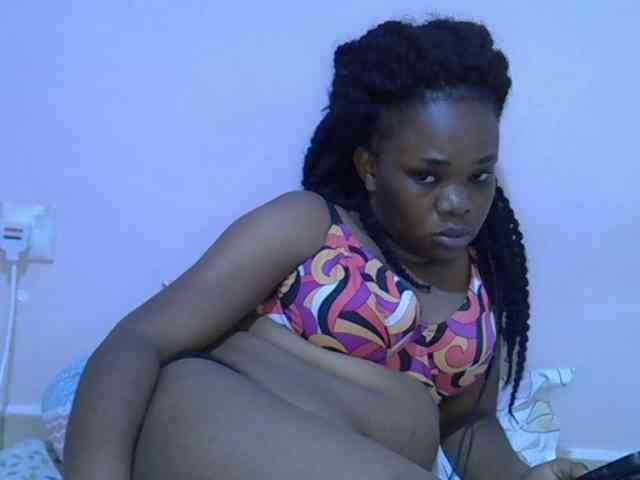 Ebonybootygirl webcam