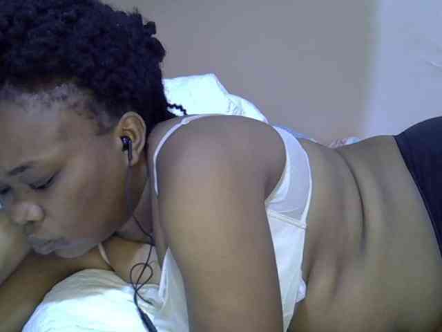 Ebonybootygirl webcam