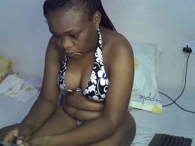 Ebonybootygirl webcam
