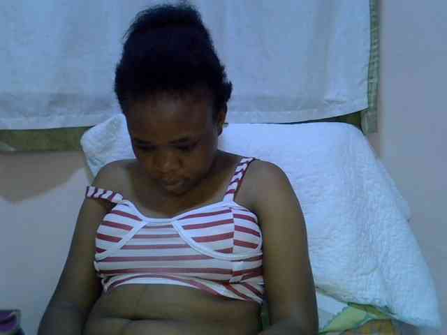Ebonybootygirl webcam