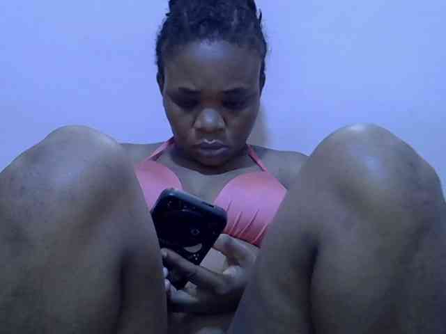 Ebonybootygirl webcam