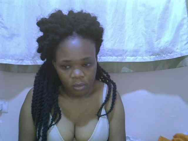 Ebonybootygirl webcam