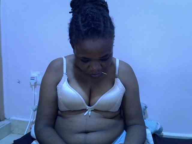 Ebonybootygirl webcam