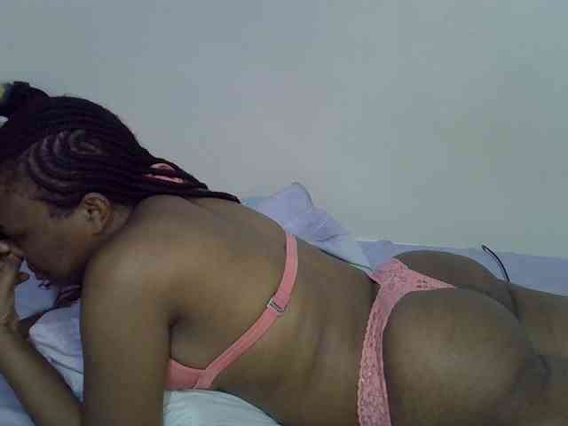 Ebonybootygirl webcam