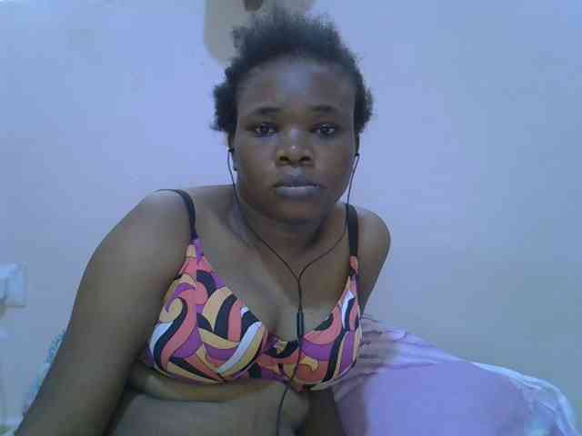 Ebonybootygirl webcam