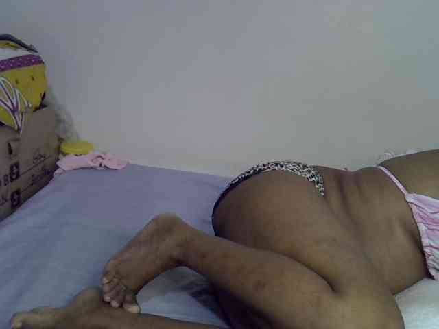 Ebonybootygirl webcam