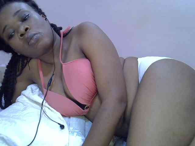 Ebonybootygirl webcam