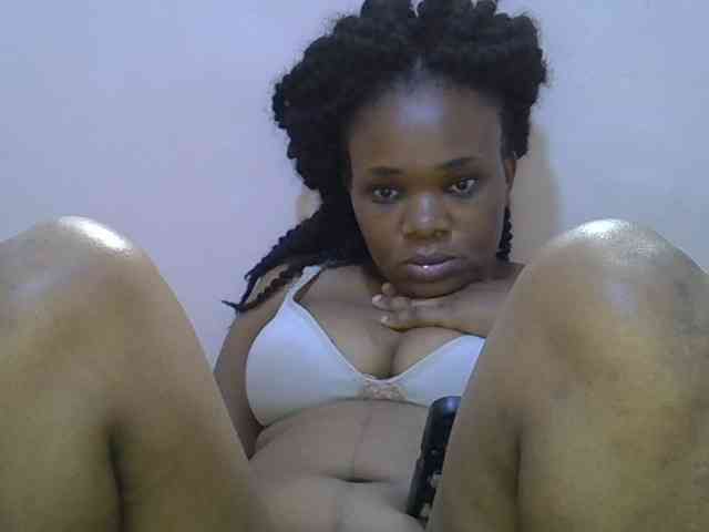 Ebonybootygirl webcam