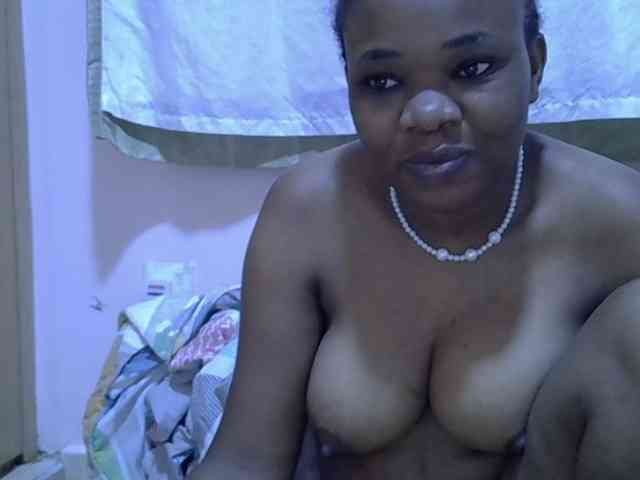 Ebonybootygirl webcam