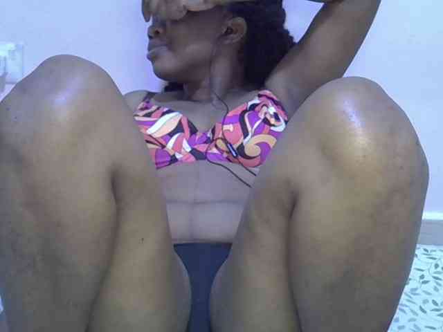 Ebonybootygirl webcam